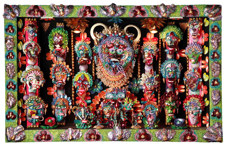 undefined Le grand chef avec les six totems 