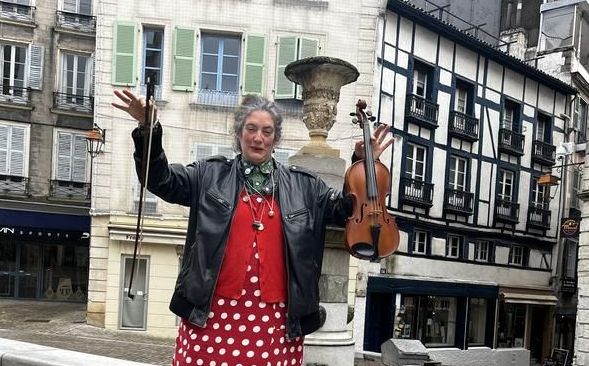 Projection et concert au CityClub Pully null